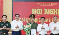  Bản tin 8H: Chủ tịch HĐND huyện giữ chức Giám đốc Sở Tài nguyên Môi trường 