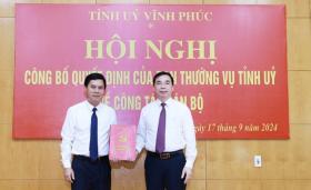  Vĩnh Phúc công bố quyết định về tác cán bộ 第1张