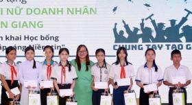 Lan tỏa yêu thương, trao học bổng cho sinh mồ côi do dịch COVID-19  第1张