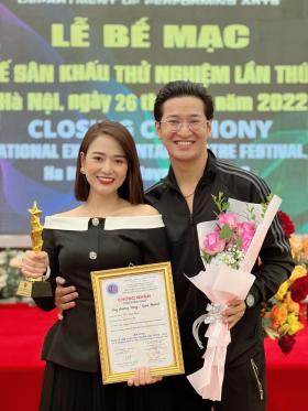 Ba bóng hồng phim &quot;Độc đạo&quot;: Người nhiều con nhất showbiz, người là Đại úy  第9张