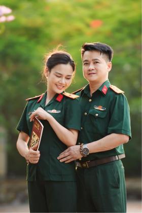 Ba bóng hồng phim &quot;Độc đạo&quot;: Người nhiều con nhất showbiz, người là Đại úy  第12张