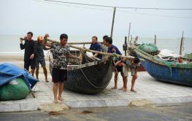  Áp thấp nhiệt đới có thể mạnh lên thành bão, Thanh Hóa ra công điện ứng phó 第1张