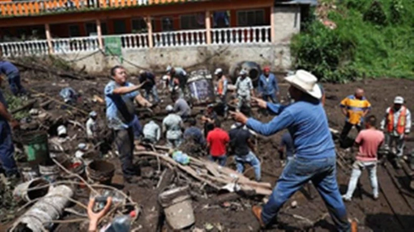  Mexico: Lở đất khiến nhiều ngôi nhà bị vùi lấp, 9 người thiệt mạng 第1张