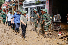 Tổng Bí thư, Chủ tịch nước: Phải hoàn thành sớm việc xây dựng cầu Phong Châu