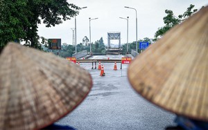 Phú Thọ: Bờ sông Lô sạt lở, đường tỉnh 323 bị chia cắt  第4张