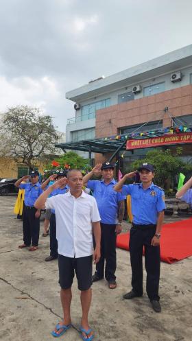 Hồng Đăng vui bên gia đình sau những ngày lăn xả ở vùng lũ, Thuỳ Tiên gây cười  第5张