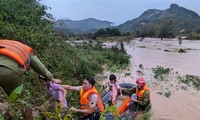  Mỹ phẩm Cỏ Cây Hoa Lá ủng hộ 1.000 chai dầu gội, sữa tắm đến đồng bào bị bão lụt 