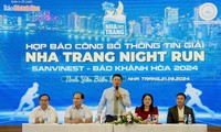  Kỷ lục gia Nguyễn Thị Oanh &apos;săn vàng&apos; tại giải chạy Báo Hànộimới 