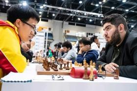 Lê Quang Liêm chuẩn bị đối đầu &quot;Vua cờ&quot; Magnus Carlsen ở vòng 8 Olympiad