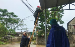 Người đàn ông dũng cảm lao vào dòng nước sâu cứu cháu bé 11 tuổi bị đuối nước