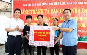 Bắc Giang: trích quỹ “Vì người nghèo” hỗ trợ xóa nhà tạm, nhà dột nát