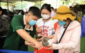 “Đến con gà, lợn tôi cũng bán sạch, không thể để nghỉ học”  第12张