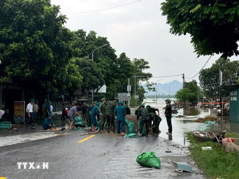  Hà Nội: Lãnh đạo huyện lên tiếng về thông tin &apos;vỡ đê ở Ứng Hòa&apos; 